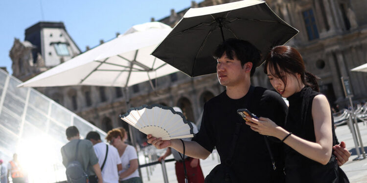 Global temperatures to reach near-record highs in next five years, report finds