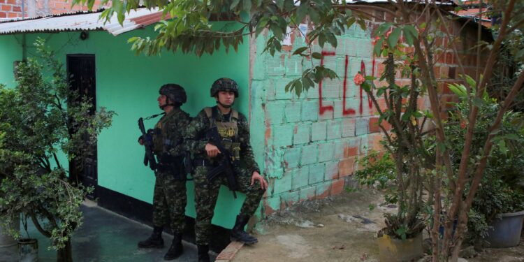 Colombia’s ELN rebels, FARC dissidents announce ceasefire for presidential election