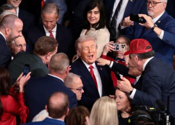 Trump faces new Republican resistance in Congress as midterm pressures build