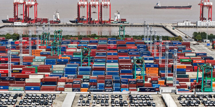 World Bank cuts global growth outlook to 2.5%, warns of drop to 1.3% if war fallout spreads to markets
