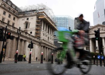 Bank of England on track to hold rates as Iran response eyed
