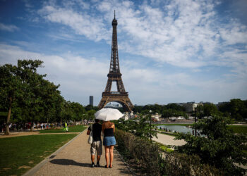 Europe swelters under heatwave, France restricts alcohol consumption