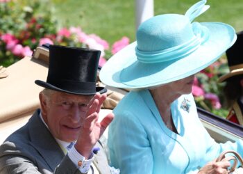 King Charles to reveal tax details for the first time, palace says