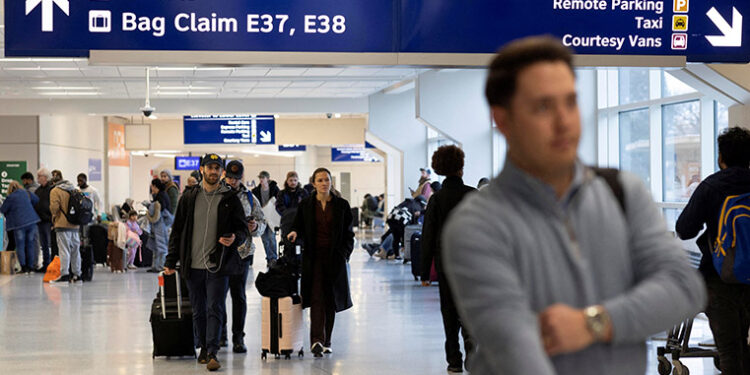 Airline ticket prices may stay high as carriers bank fuel relief from Iran deal