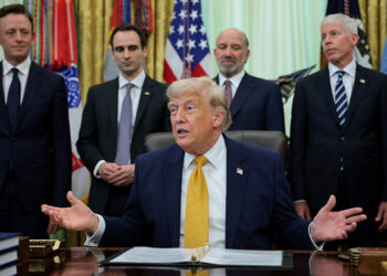Trump signs orders calling for powerful quantum computer, targeting 2028