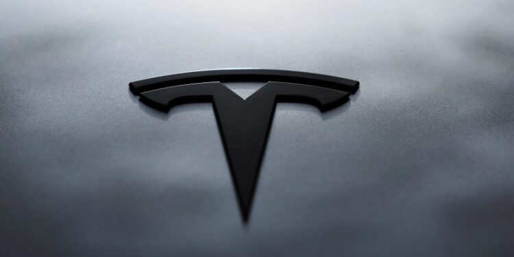NatPower, Tesla reach deal on first phase of $5 billion battery storage plan