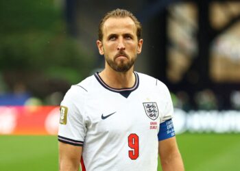 Soccer-England fail to break down stubborn Ghana in 0-0 draw