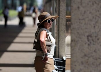 UK temperature hits 36.9 degrees, breaking June record again