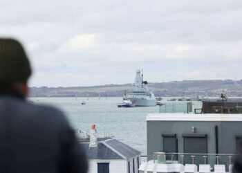 UK scraps plans to replace destroyers with focus on drone warships