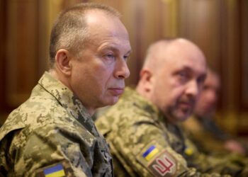 Top Ukrainian commander says readying for possible new Russian attack from north
