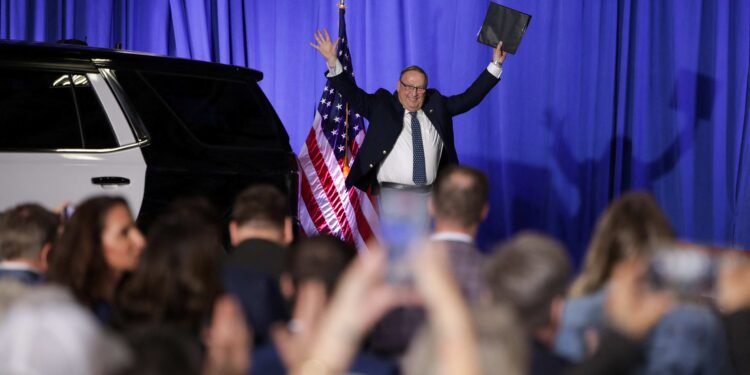 LePage wins Maine Republican nod in key US House battleground