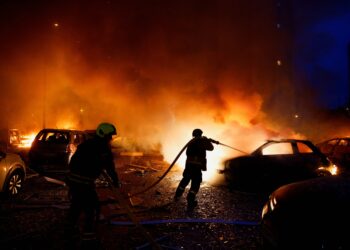 Russian strikes kill 28 in Kyiv area, exposing Ukraine air-defence shortages