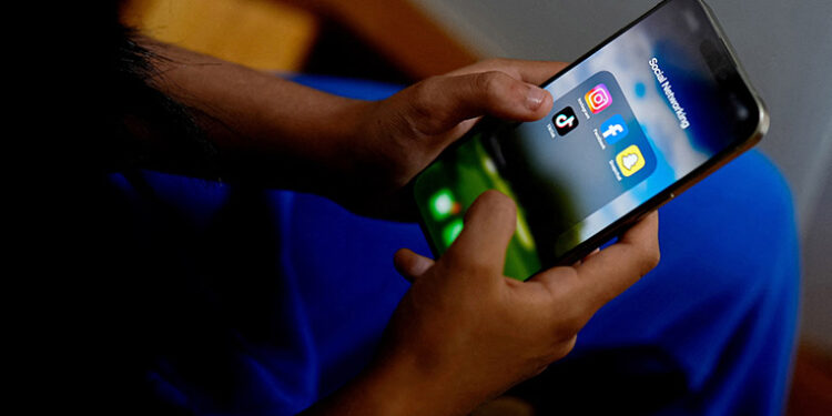 Australia’s teen social media ban fails to clear first hurdle in age checks, says study