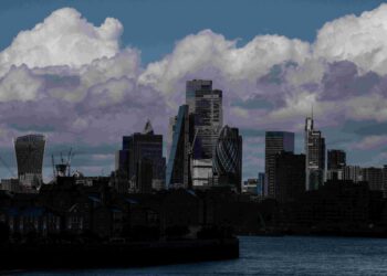 UK economy needs budget discipline, OECD says as Burnham prepares for power