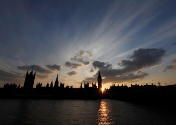New UK PM faces $440 billion fiscal problem, think tank says