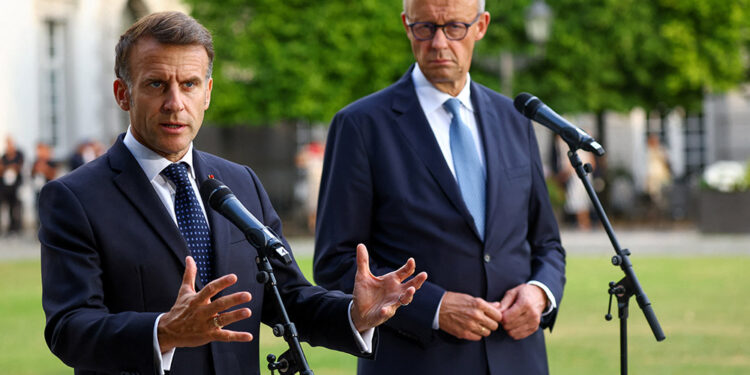 Franco-German defence cooperation under strain as Macron, Merz meet