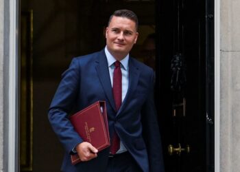 New UK defence minister calls Russia’s military exercise off the UK coast ‘irresponsible’