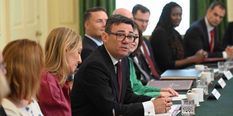 Burnham targets lower energy bills in first move as UK prime minister