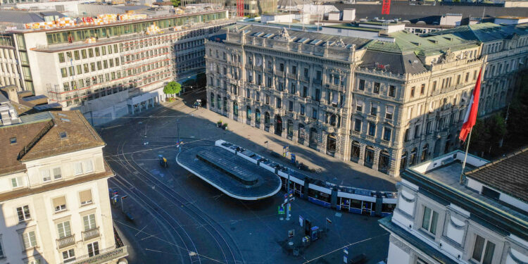 Swiss lawmakers eye UBS rules balancing stability and competition concerns