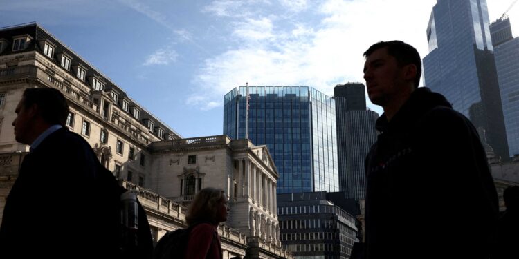 Bank of England keeps rates on hold, awaits clearer sign of Iran war inflation hit