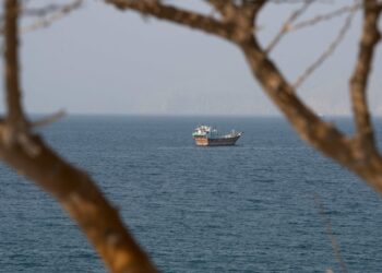 Iran threatens new offensive while US rules out extending ceasefire deal
