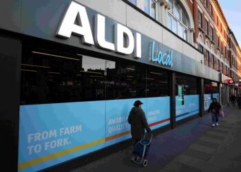 Discounters should face same land rules as grocers, UK regulator says