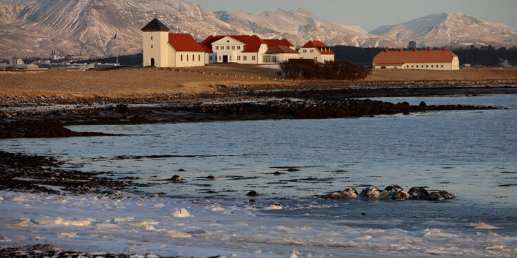 Fish, ships and sovereignty: Iceland weighs its European future