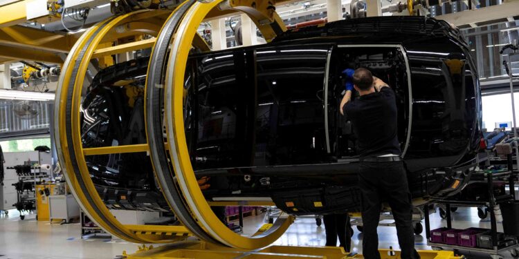 UK’s July auto output falls as weak exports and shutdowns weigh, industry data shows