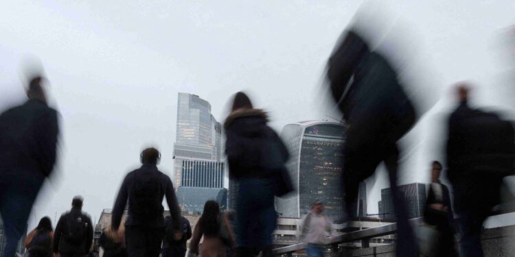 Number of UK young people not in work or education drops under 1 million