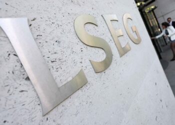 UK stocks close higher after Warsh’s comments