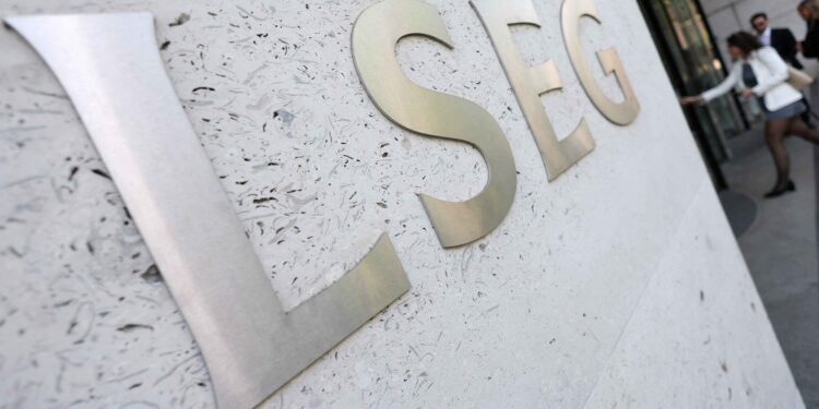 UK stocks close higher after Warsh’s comments