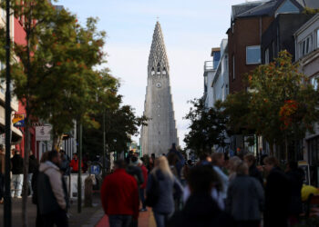 Iceland rejects EU-accession talks in close-fought referendum