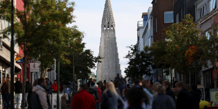 Iceland rejects EU-accession talks in close-fought referendum