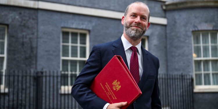 UK business minister to meet Jaguar Land Rover CEO over job cuts