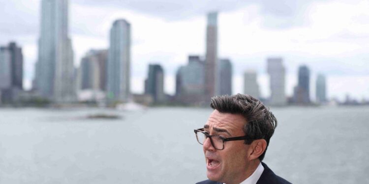Burnham backs lifting restrictions on alcohol at English soccer matches