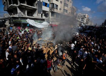 Israeli strikes kill three people in Gaza, medics say
