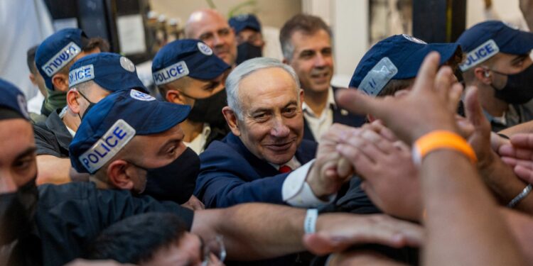 Disenchanted Netanyahu supporters are prize of Israel election campaign
