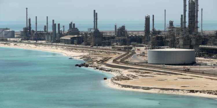Yemen’s Houthis say they hit Saudi Ras Tanura oil refinery with missile