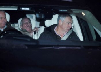 Ex-prince Andrew search warrants quashed after police accept legal error
