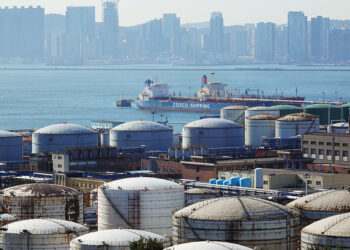 China to resume October fuel exports after a brief halt