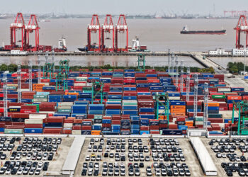 China says it is willing to work with EU to boost stability of trade ties