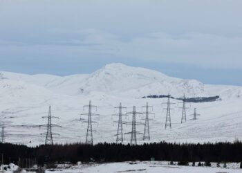UK gas, power grids ready for winter despite global turmoil, operators say