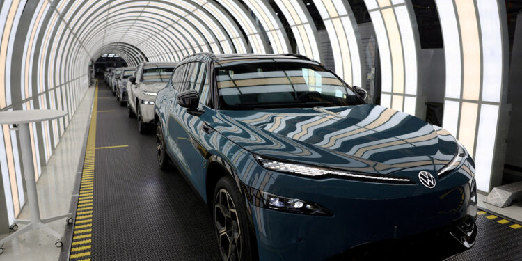 Volkswagen, in strategy shift, plans to globalise China-developed technology