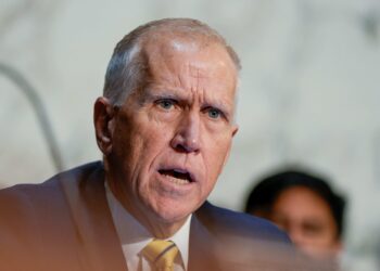 US Republicans, Democrats want Trump to reverse course on Russia diesel