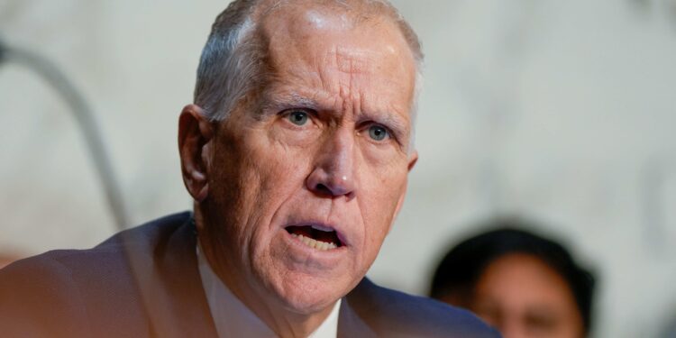 US Republicans, Democrats want Trump to reverse course on Russia diesel