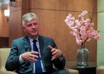 UN peacekeeping chief says talks on future of Lebanon mission must begin soon